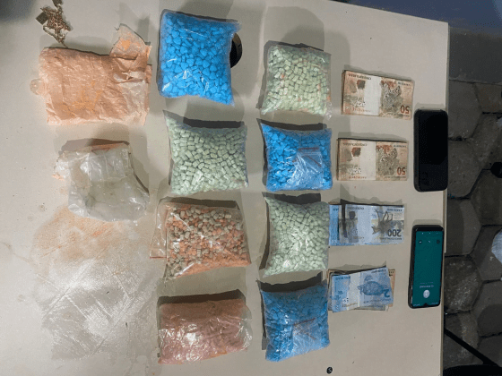 Homem é preso com 8 mil comprimidos de ecstasy em Camboriú