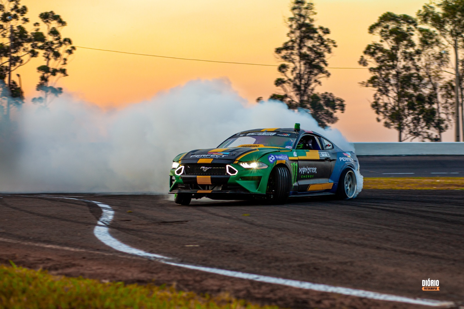 Beto Carrero World - Campeonato Brasileiro de Drift terá ingresso solidário  e visitação aos boxes - Portal Timbó Net